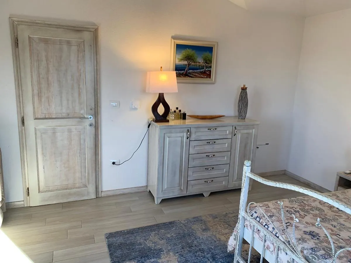 Villa Eva Karigador Novigrad  0*, Novigrad (Istria) Croatia