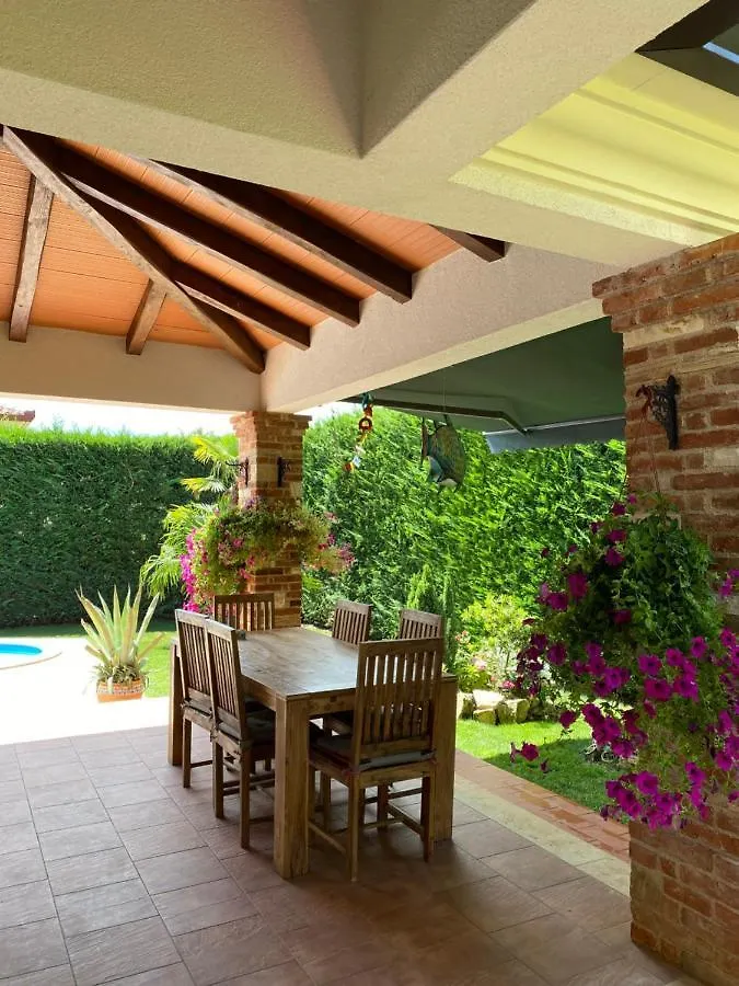 Villa Eva Karigador Novigrad  Croatia